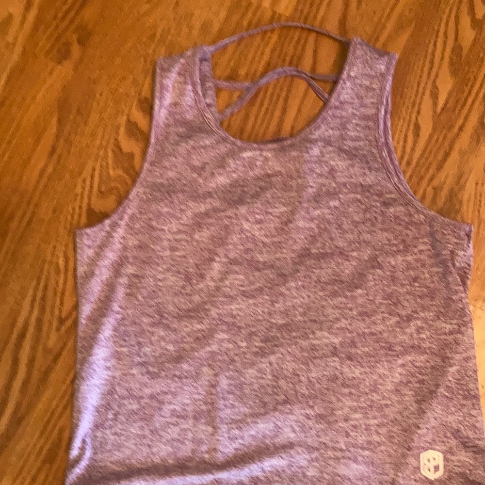 Born primitive crop top tank